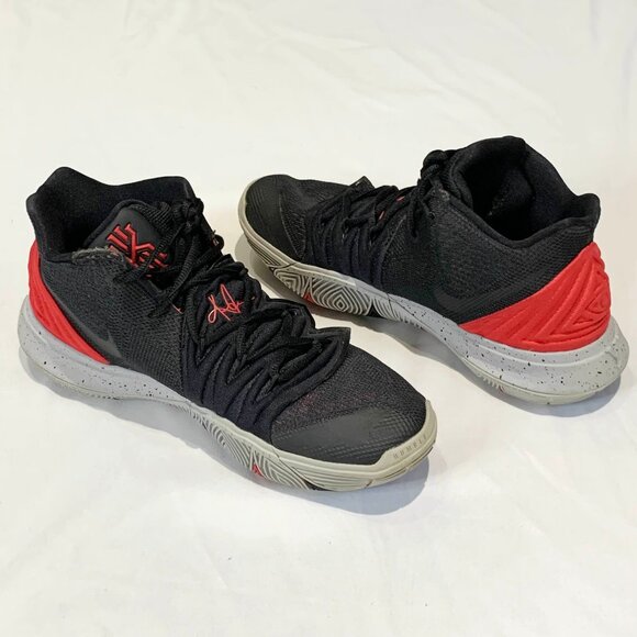 Nike Kyrie 5 Black Red Wolf Grey Basketball Shoes Men’s Size 8.5 AO2918 - Picture 6 of 12